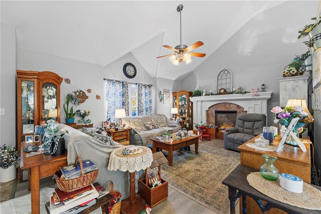 521 East 2nd Street Dearborn, MO 64439 - Photo 4 of 21