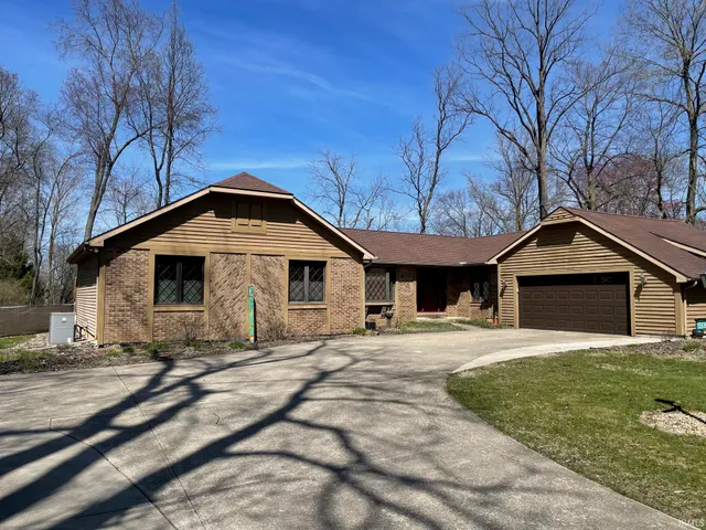 $537,000 | 15516 Menominee Drive, Plymouth, IN 46563