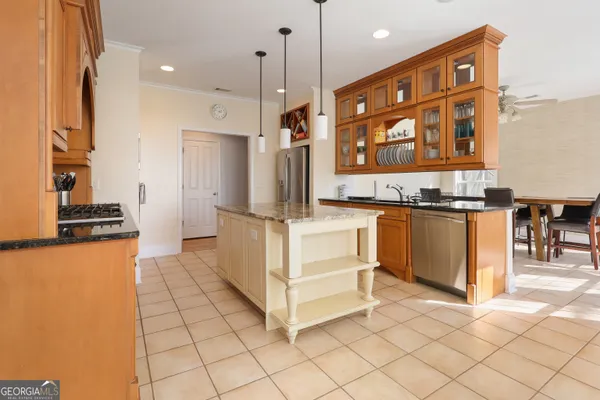 $649,900 | 333 Royal Crest Circle, Kathleen, GA 31047