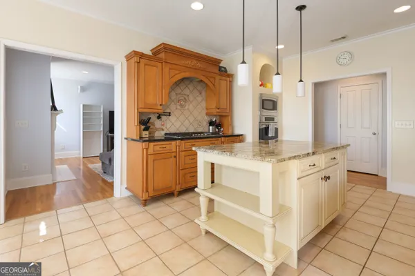 $649,900 | 333 Royal Crest Circle, Kathleen, GA 31047