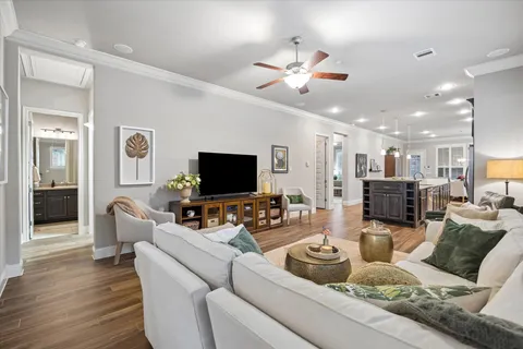 $479,000 | 530 Imperial Boulevard, Sugar Land, TX 77498