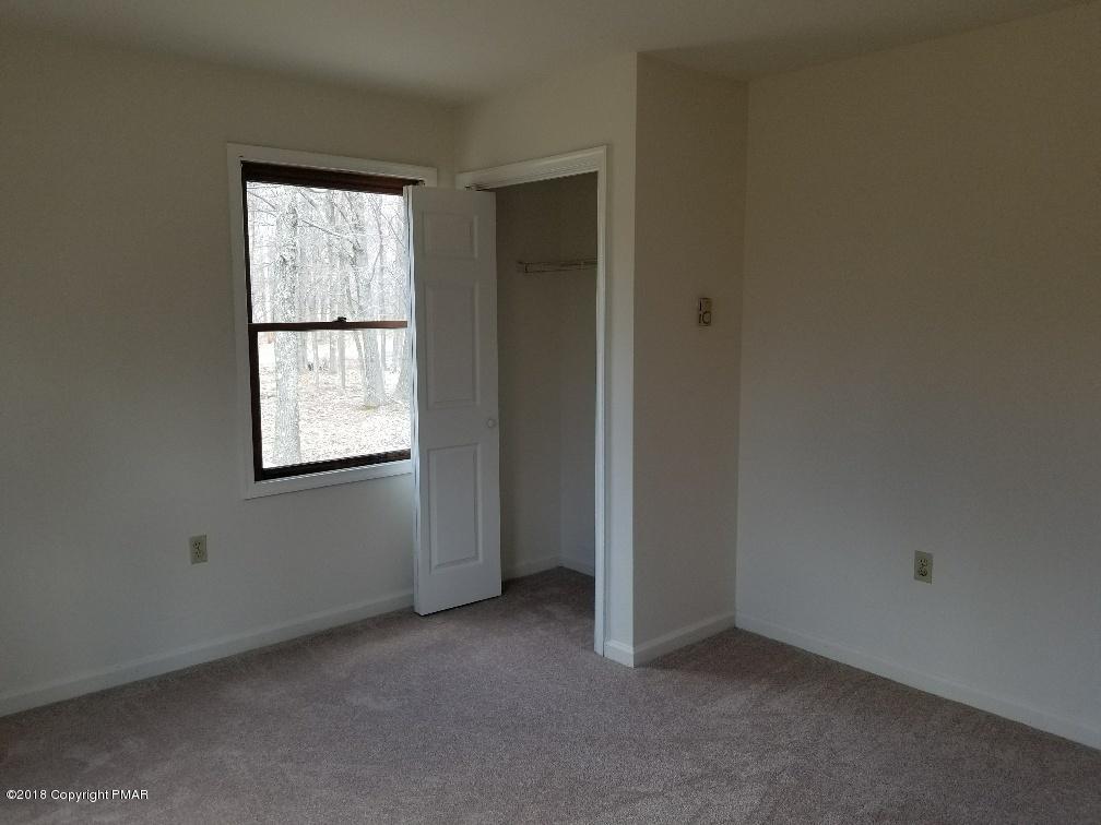 103 Chestnut Drive Bushkill, PA 18324 - Photo 9 of 22 bedroom2