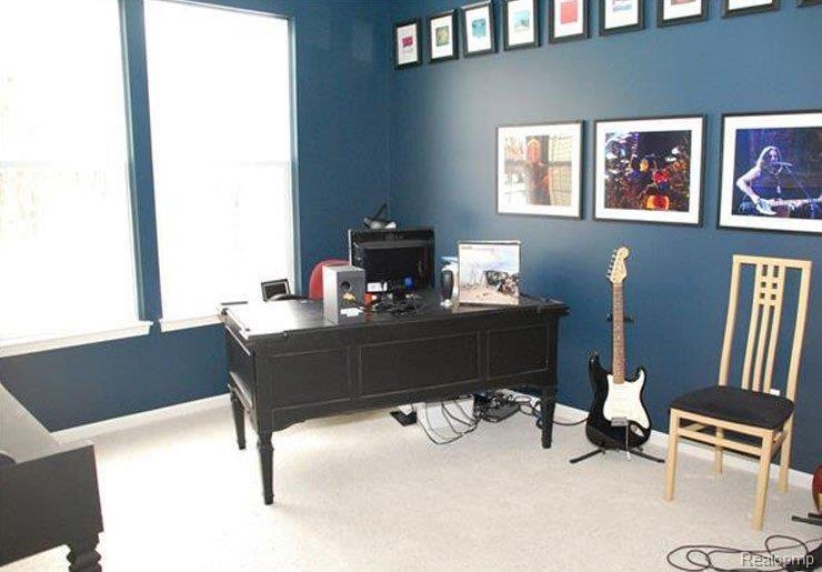1st-floor-den-or-guest-room.jpg