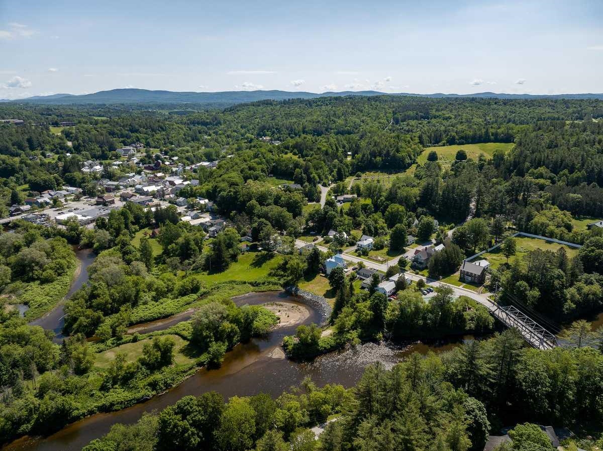 294 Railroad Street Johnson, VT 05656 - Photo 8 of 33 Gallery Image 8
