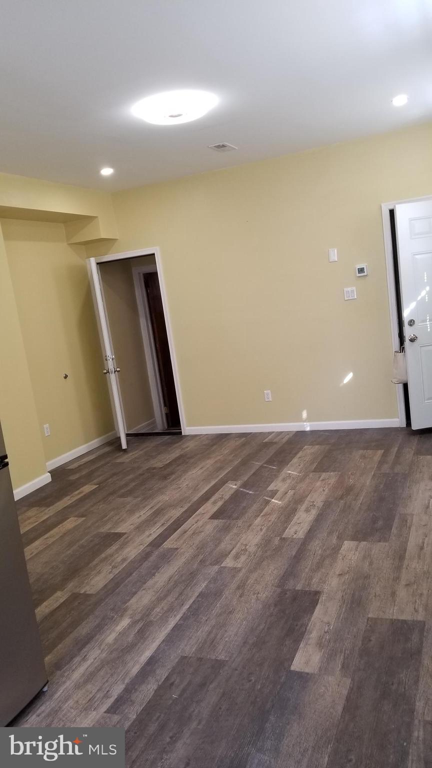 1120 Locust Street, Unit 101 Philadelphia, PA 19107 - Photo 4 of 8