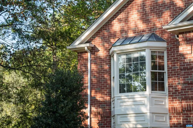 a view of a large white building