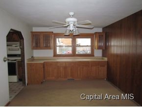 1630 Reed Avenue Springfield, IL 62704 - Photo 5 of 14 Gallery Image 5