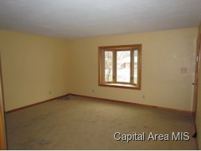 1630 Reed Avenue Springfield, IL 62704 - Photo 9 of 14 Gallery Image 9