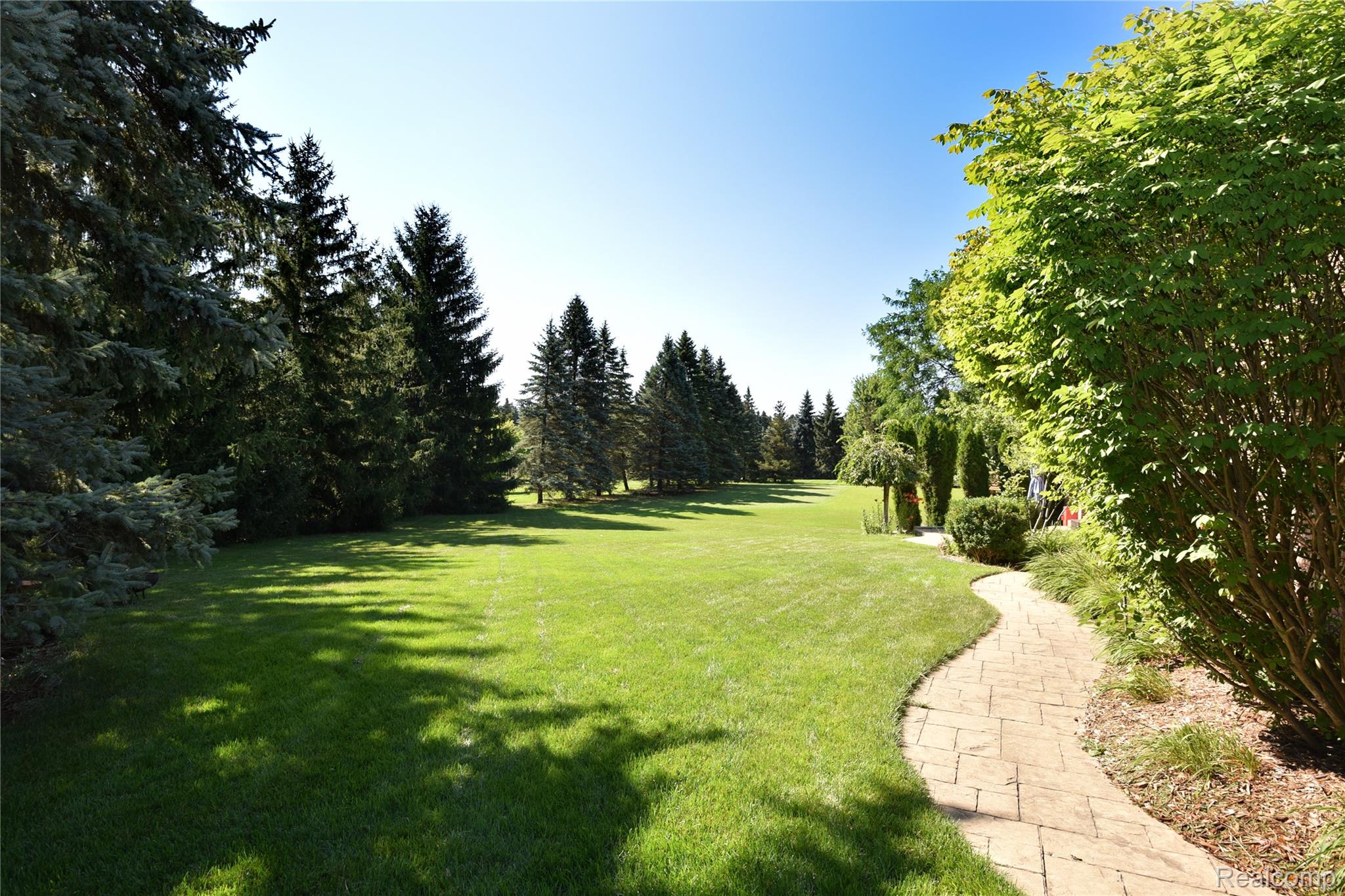 4929 Crestone Way Rochester, MI 48306 - Photo 56 of 60 4929 Crestone Way_54.JPG