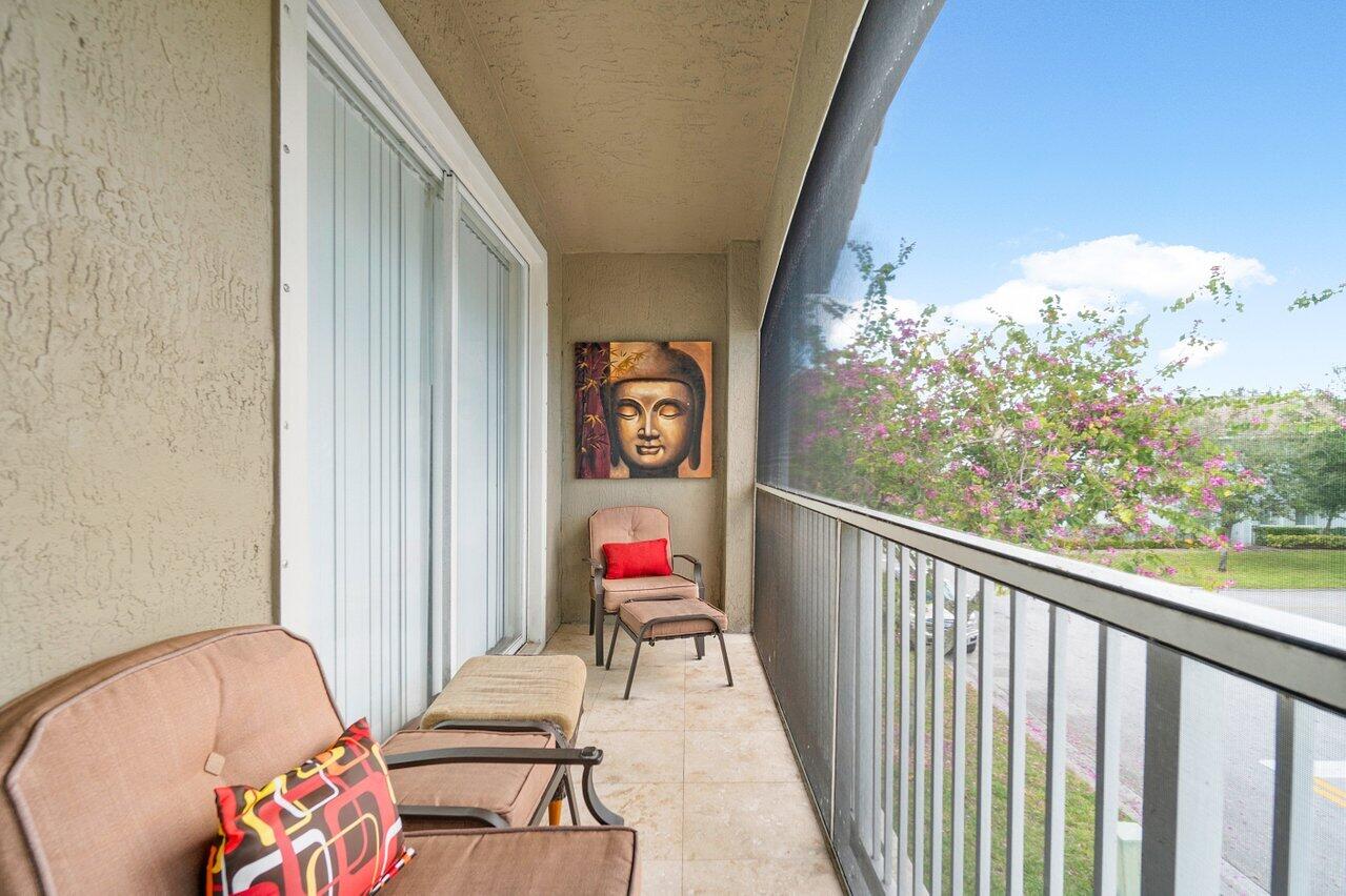 3266 Laurel Ridge Circle Riviera Beach, FL 33404 - Photo 18 of 34 Large Screen Balcony