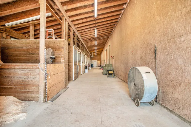 $699,900 | 390 Iyopawa Road, Coldwater, MI 49036