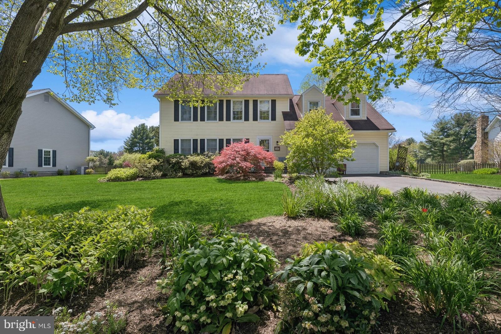 11 Rutledge Court Plainsboro, NJ 08536 - Photo 3 of 72 Gallery Image 3