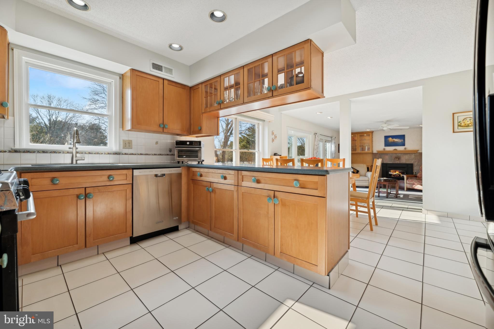 11 Rutledge Court Plainsboro, NJ 08536 - Photo 42 of 72 Gallery Image 42