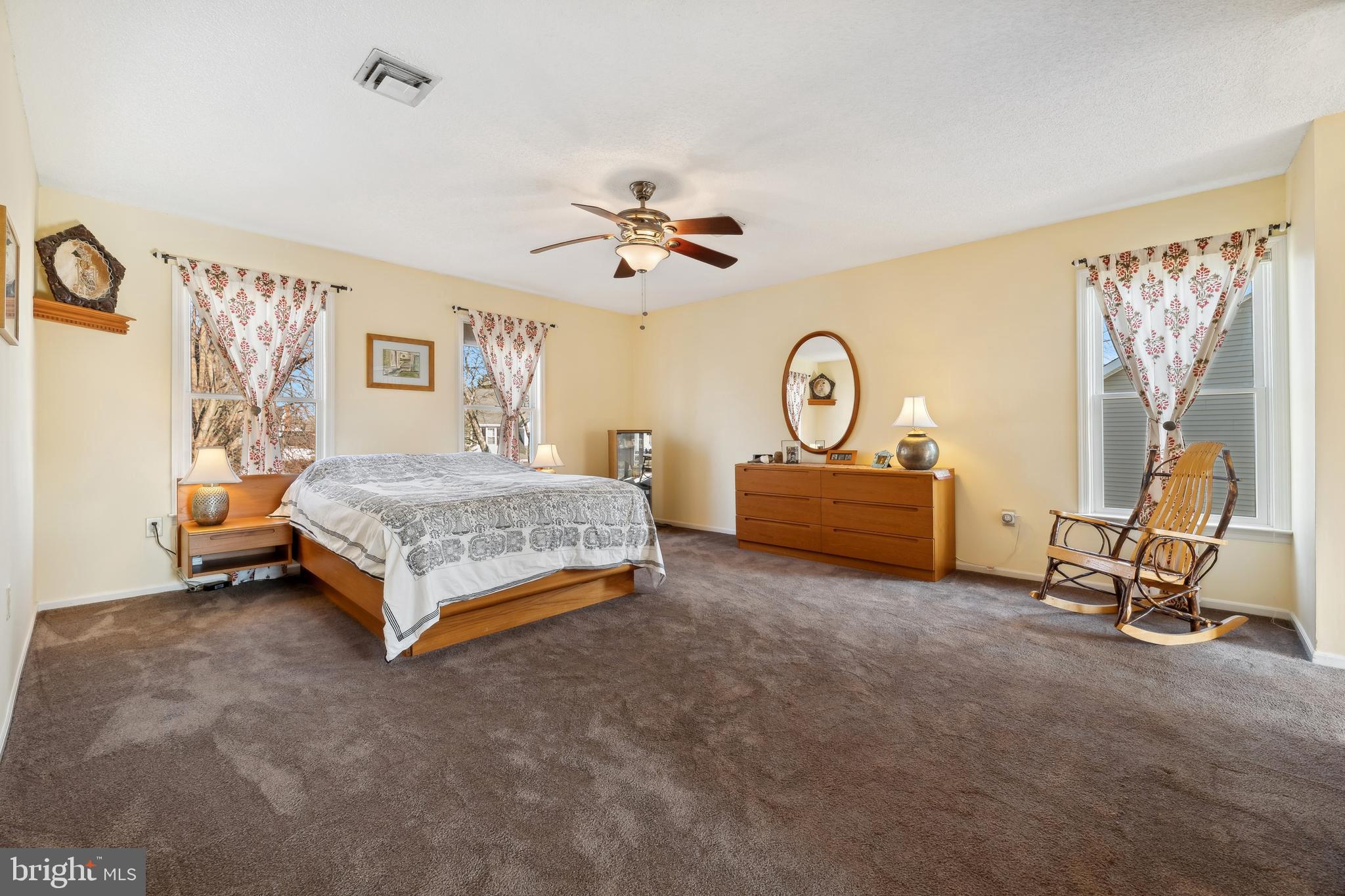 11 Rutledge Court Plainsboro, NJ 08536 - Photo 55 of 72 Gallery Image 55