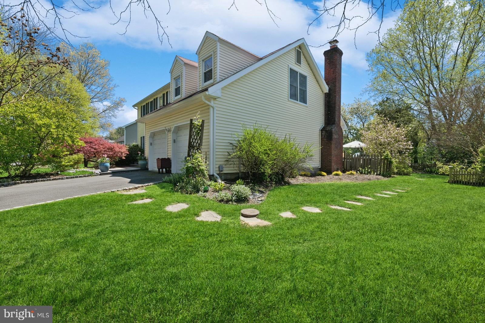 11 Rutledge Court Plainsboro, NJ 08536 - Photo 6 of 72 Gallery Image 6