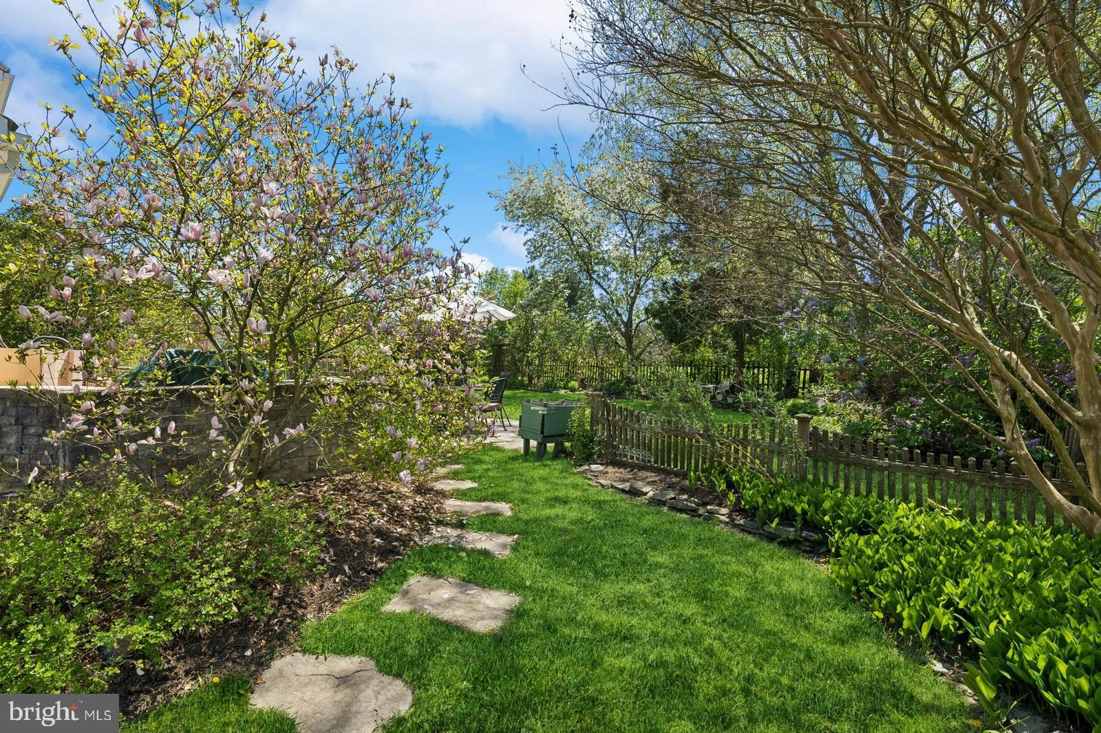 11 Rutledge Court Plainsboro, NJ 08536 - Photo 7 of 72 Gallery Image 7