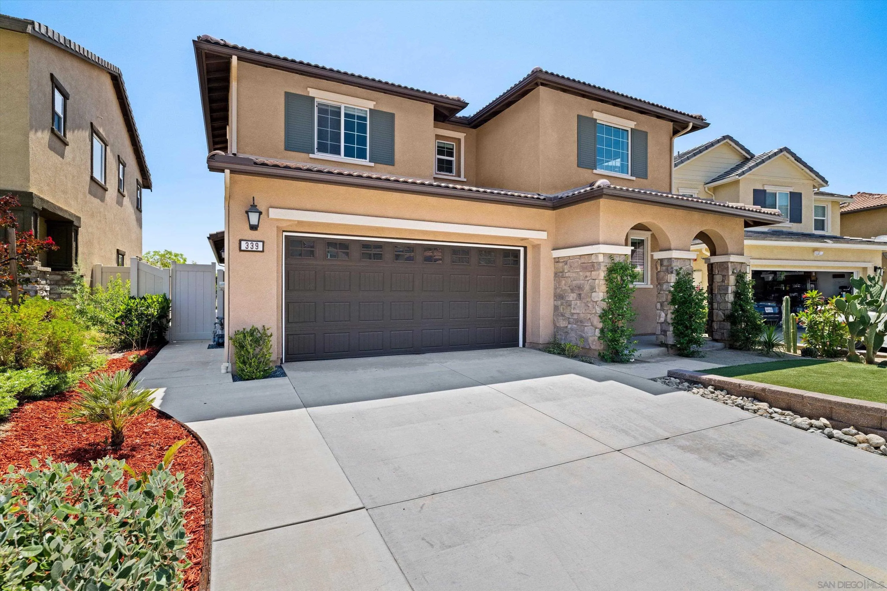 339 Calabrese Street Fallbrook, CA 92028 - Photo 7 of 35