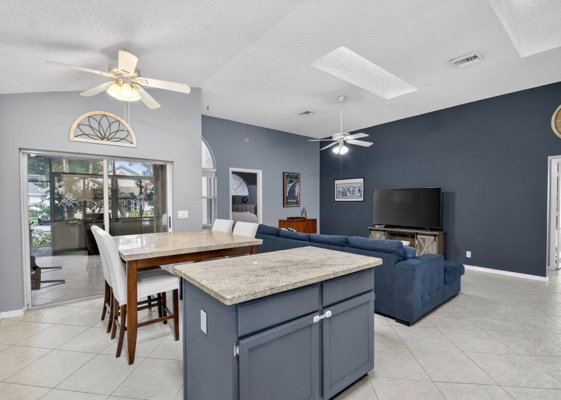 131 Hammocks Court Greenacres, FL 33413 - Photo 13 of 38 IMG_4172