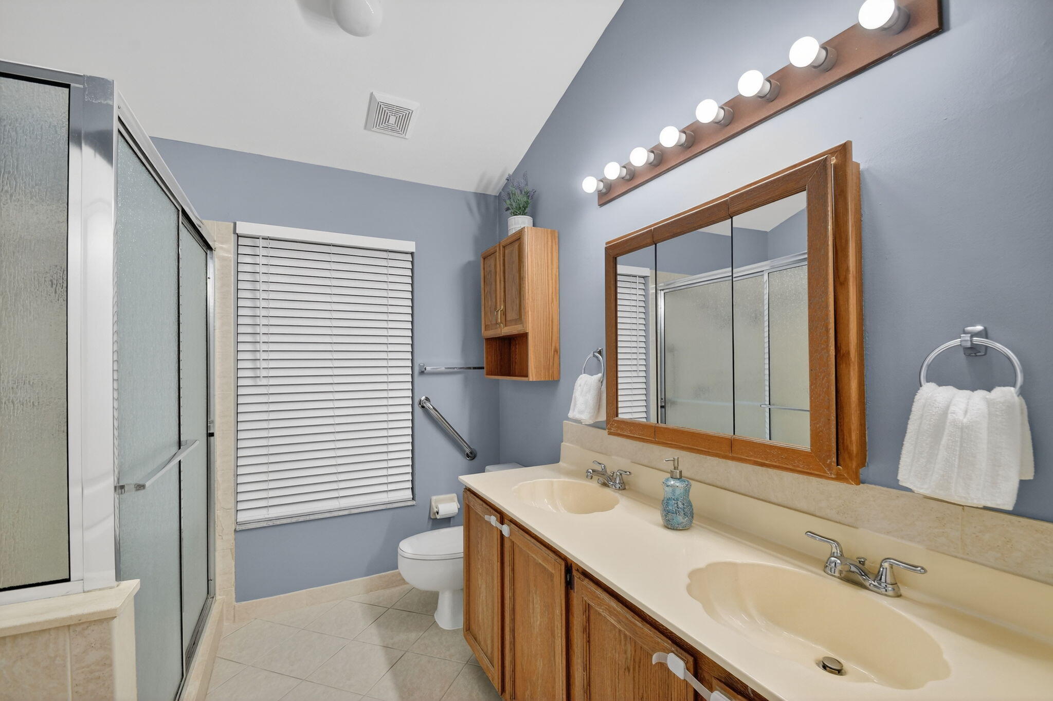 131 Hammocks Court Greenacres, FL 33413 - Photo 16 of 38 30-web-or-mls-DSC_9456