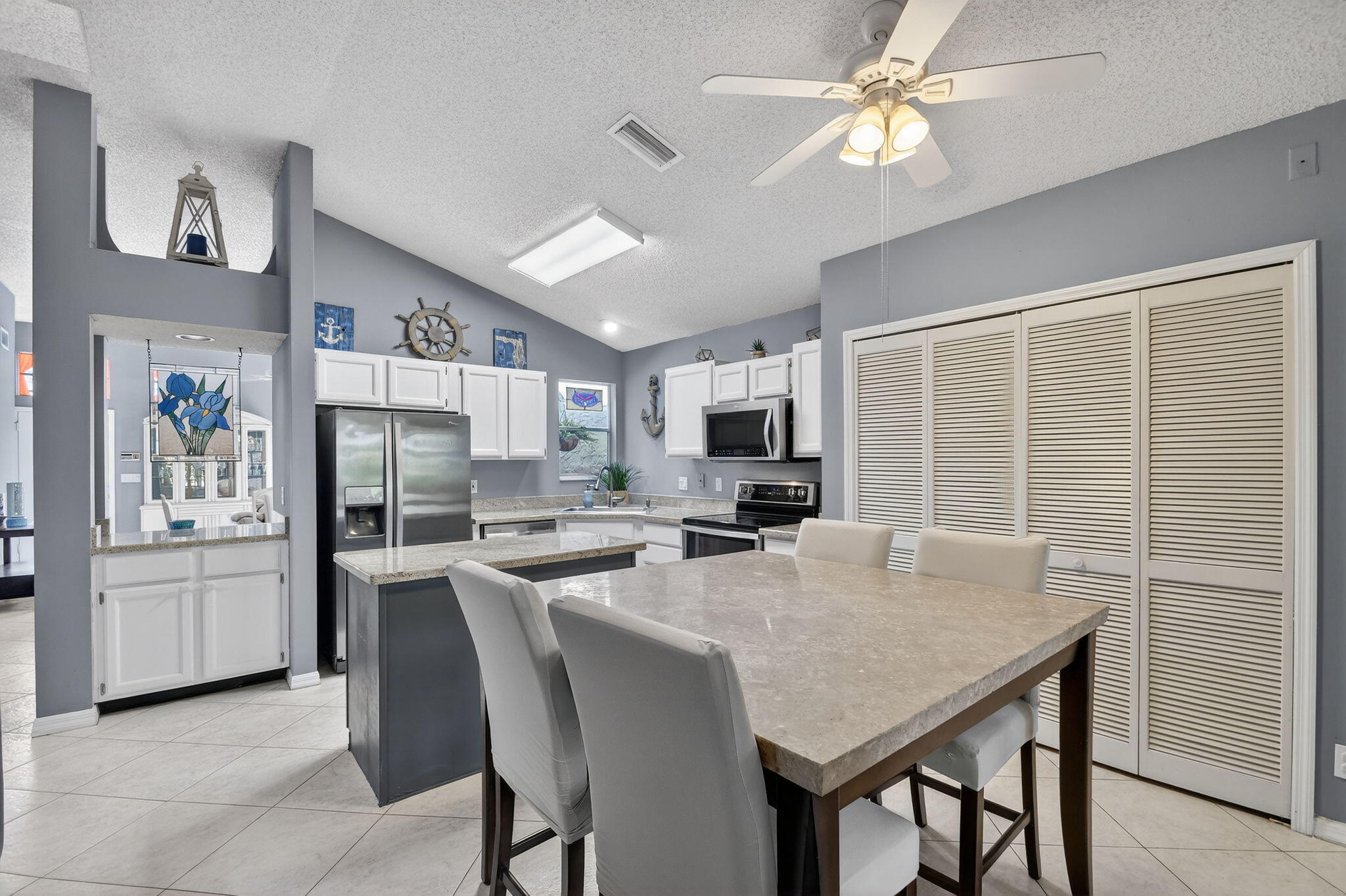 131 Hammocks Court Greenacres, FL 33413 - Photo 9 of 38 18-web-or-mls-DSC_9392