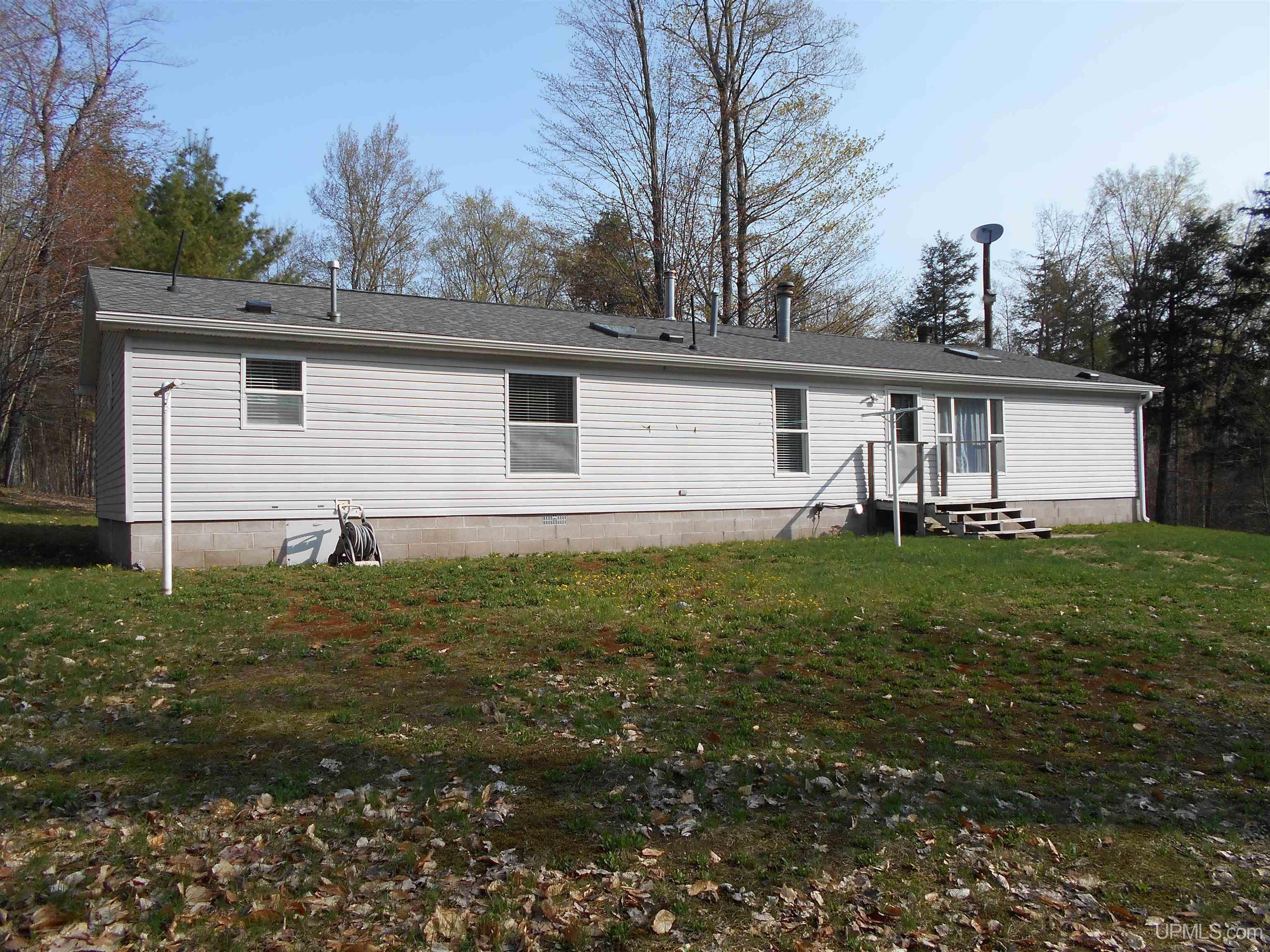 6345 South Northrough Road Wetmore, MI 49895 - Photo 8 of 67