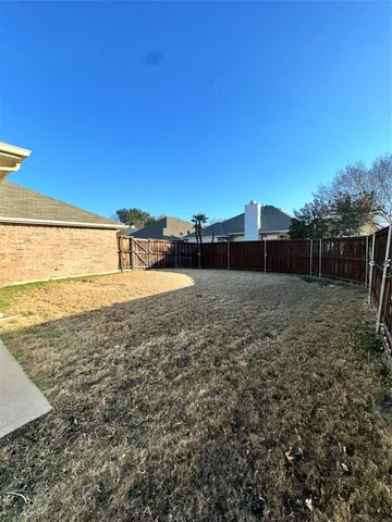 $2,395 | 10901 Columbia Drive, Frisco, TX 75035