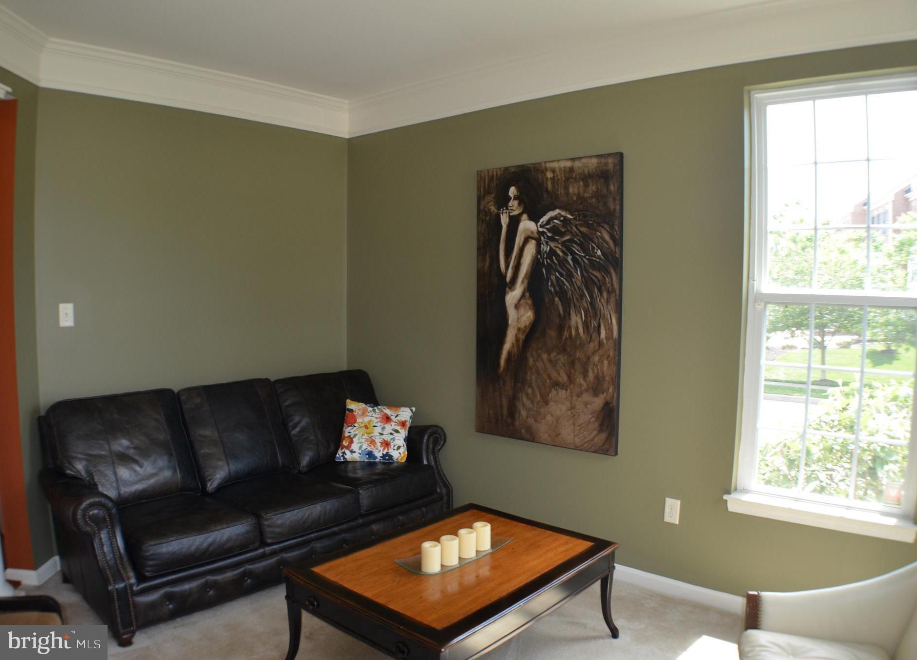 9802 Shaded Day Laurel, MD 20723 - Photo 2 of 39 Living Room