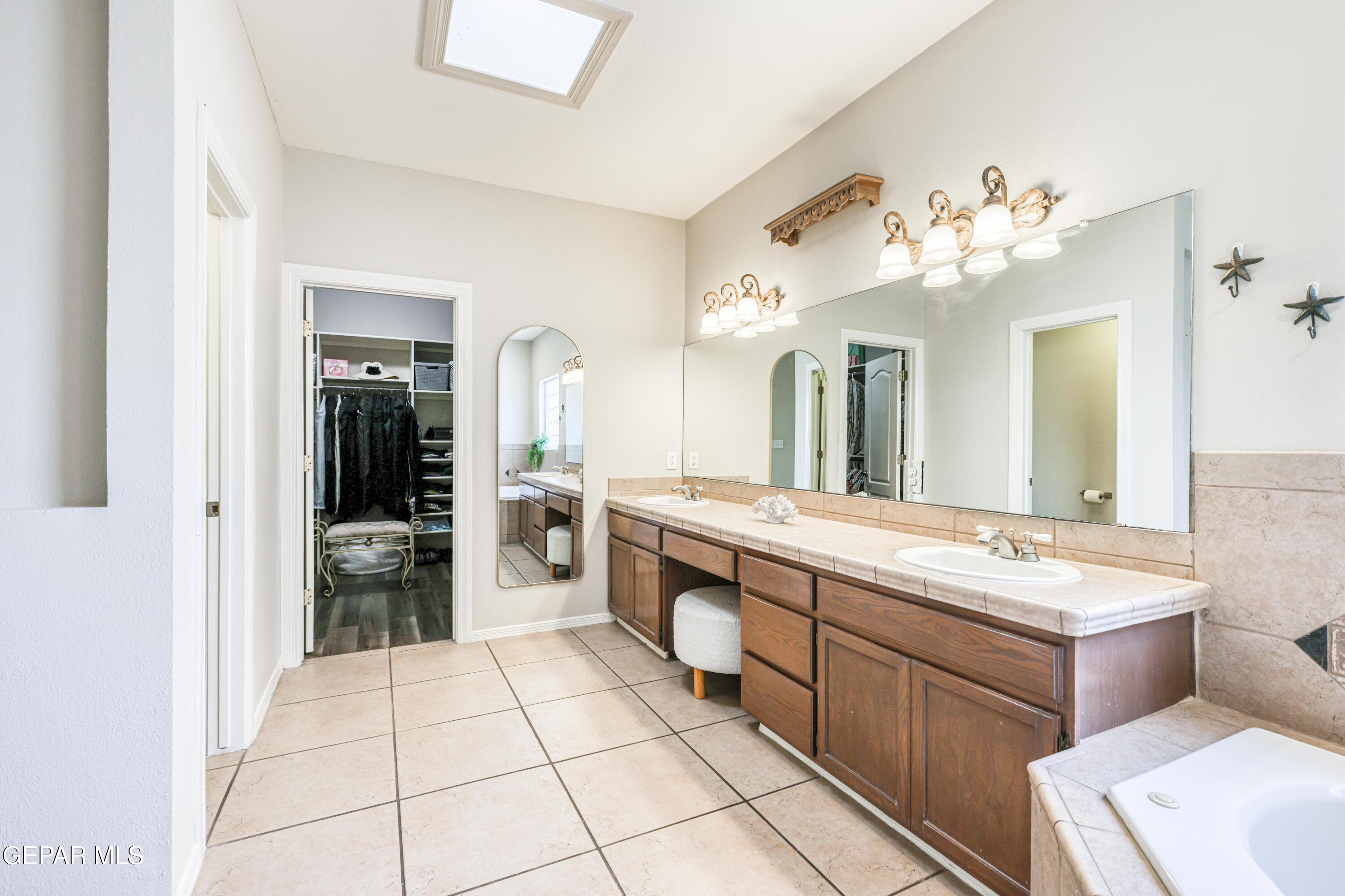 6697 Legacy Ridge Way El Paso, TX 79912 - Photo 34 of 51 362A1924_HDR