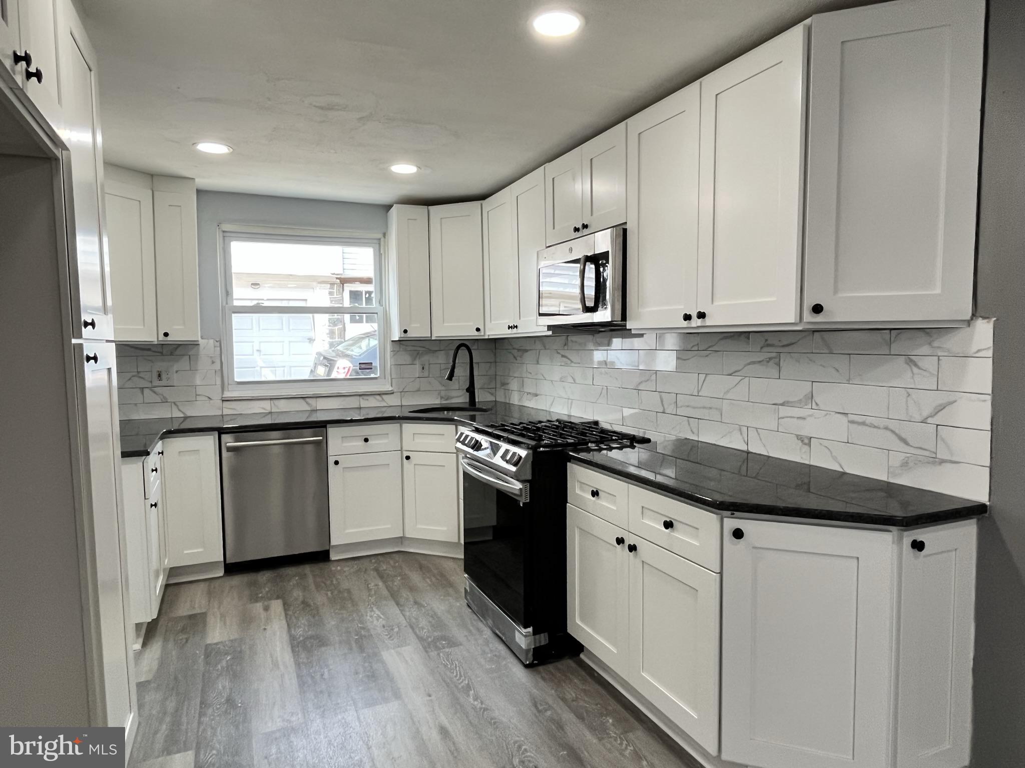 510 Timberlake Road Upper Darby, PA 19082 - Photo 13 of 38