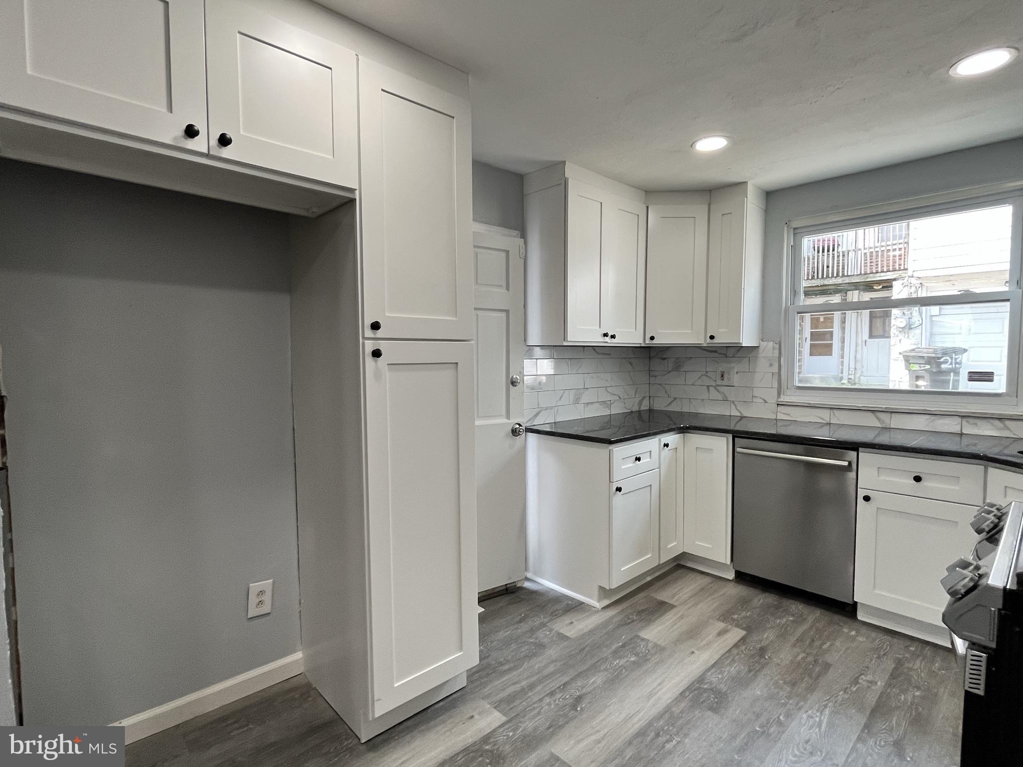 510 Timberlake Road Upper Darby, PA 19082 - Photo 15 of 38