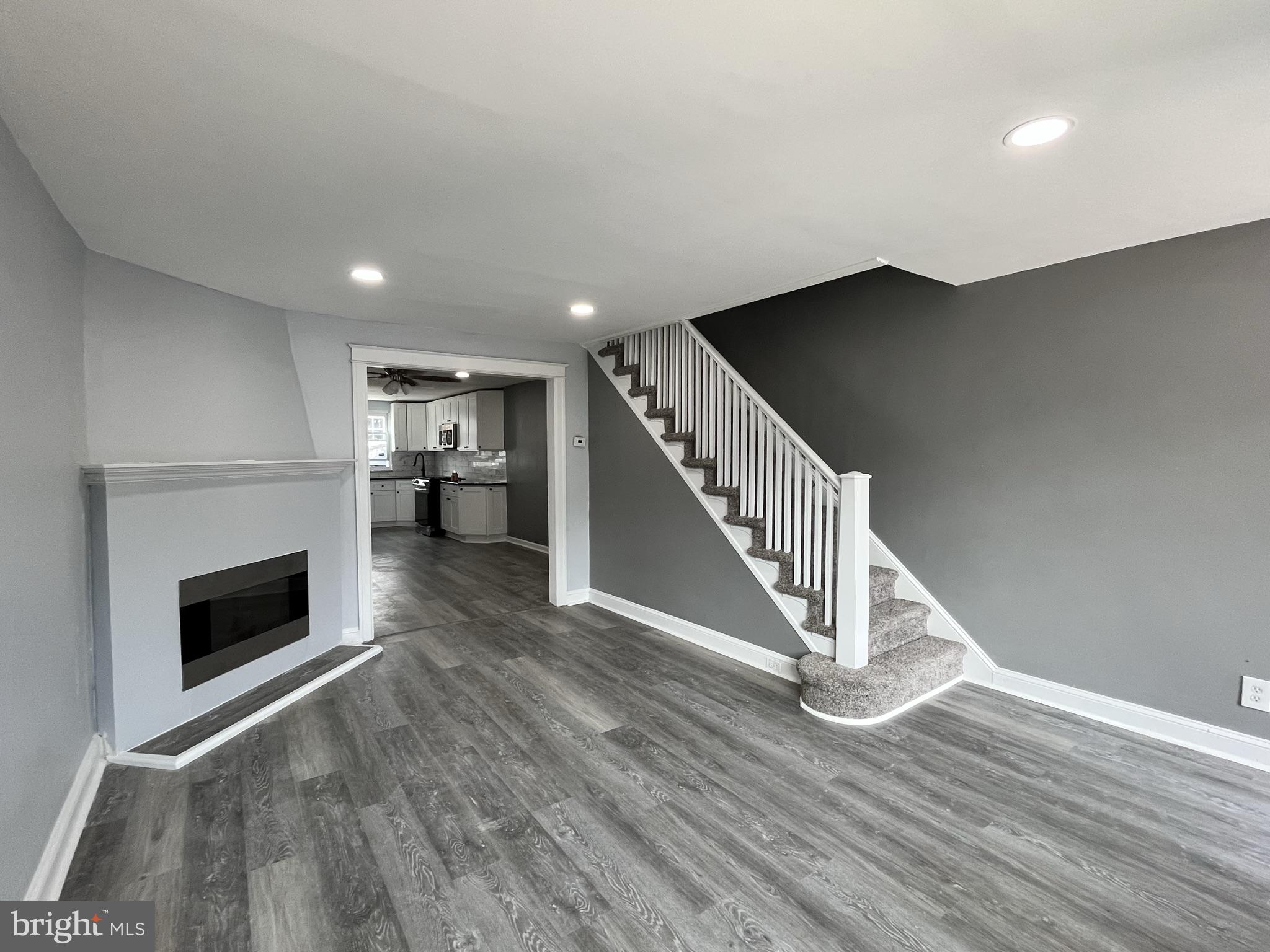 510 Timberlake Road Upper Darby, PA 19082 - Photo 5 of 38