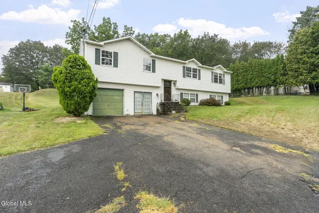 $374,900 | 52 Boght Road, Colonie, NY 12189