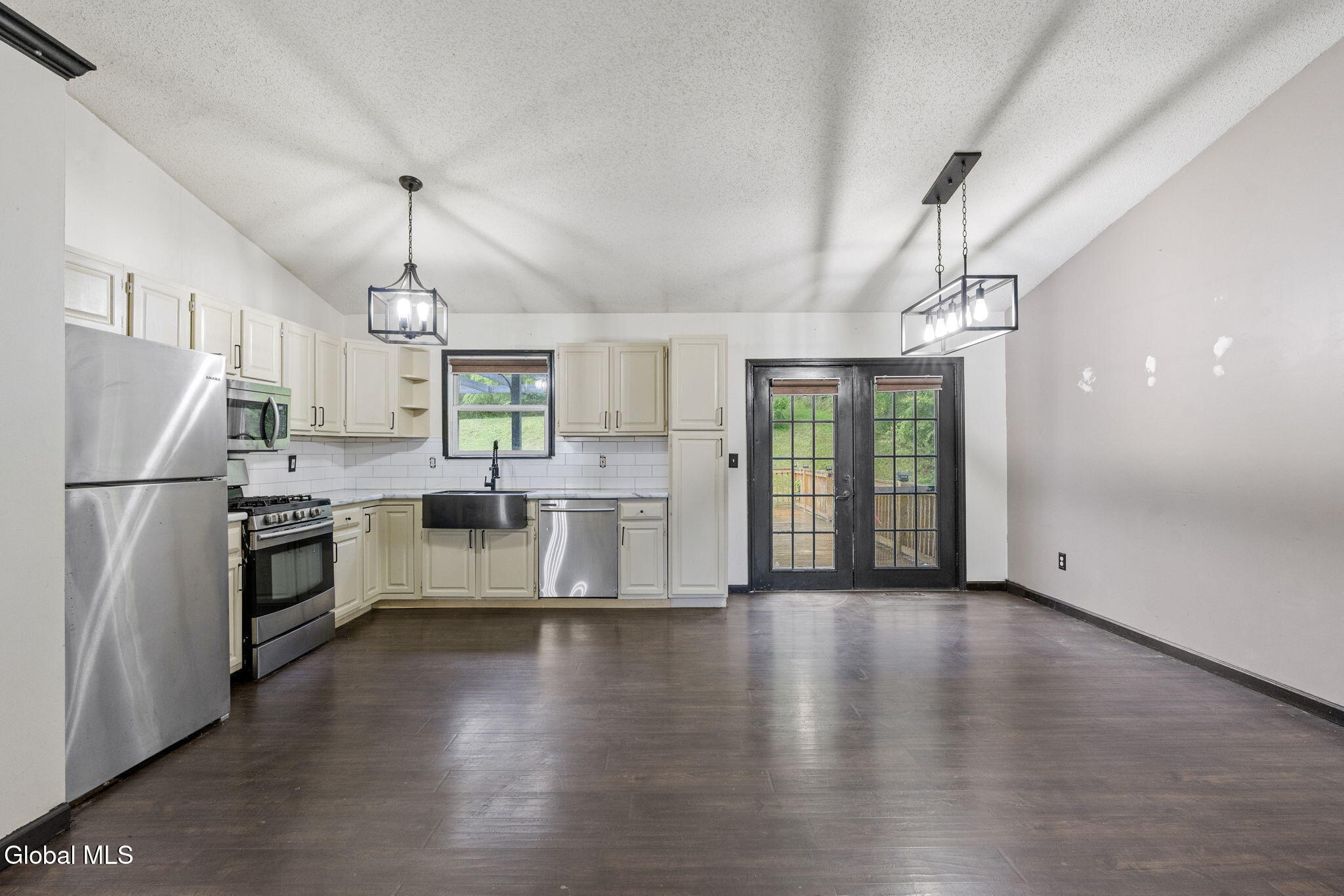 52 Boght Road Watervliet, NY 12189 - Photo 14 of 50 14-web-or-mls-52-boght-rd