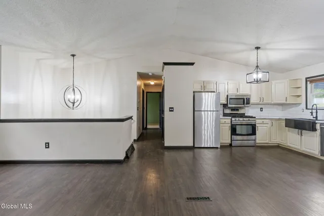 $374,900 | 52 Boght Road, Colonie, NY 12189