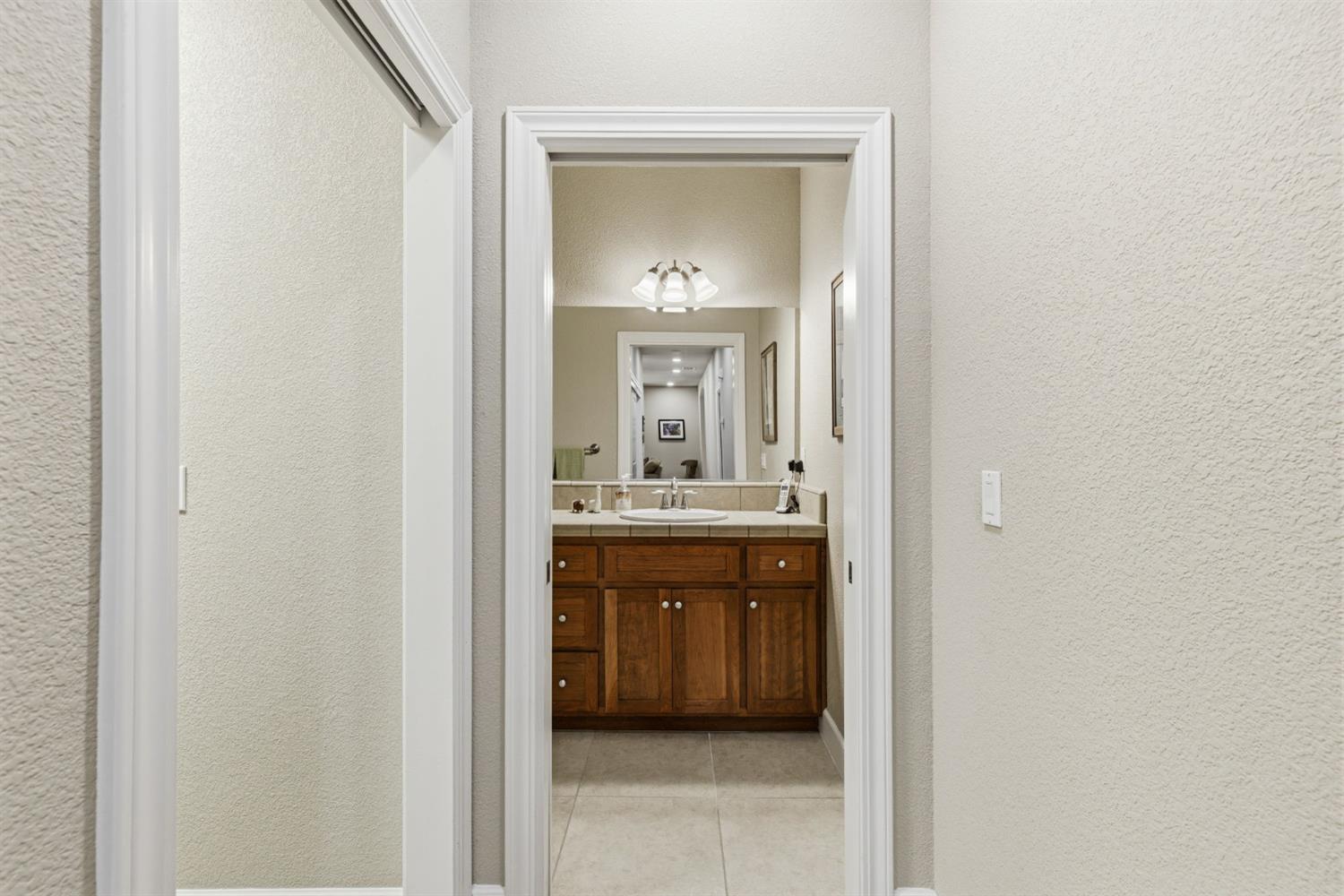 4550 Newtown Road Placerville, CA 95667 - Photo 34 of 43 Guest house half bath