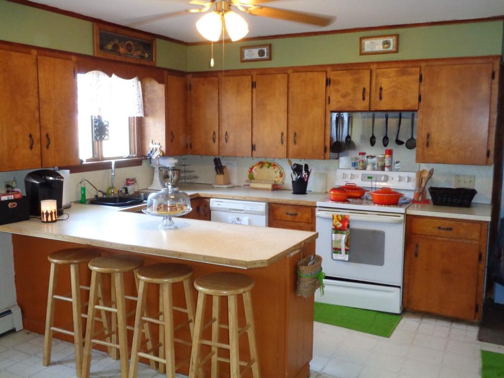 2365 Covered Bridge Road Irasburg, VT 05845 - Photo 2 of 28