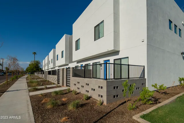 $2,500 | 777 West Coolidge Street, Unit 5, Phoenix, AZ 85013