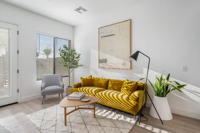 $2,500 | 777 West Coolidge Street, Unit 5, Phoenix, AZ 85013