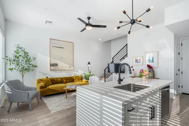 $2,500 | 777 West Coolidge Street, Unit 5, Phoenix, AZ 85013