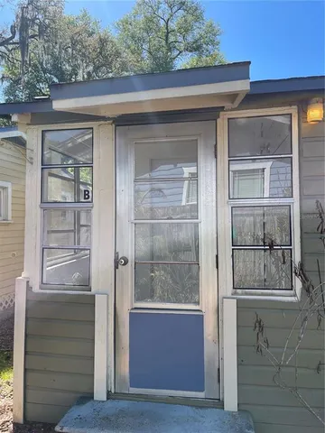 $1,000 | 309 West Comanche Avenue, Unit B, Tampa, FL 33604