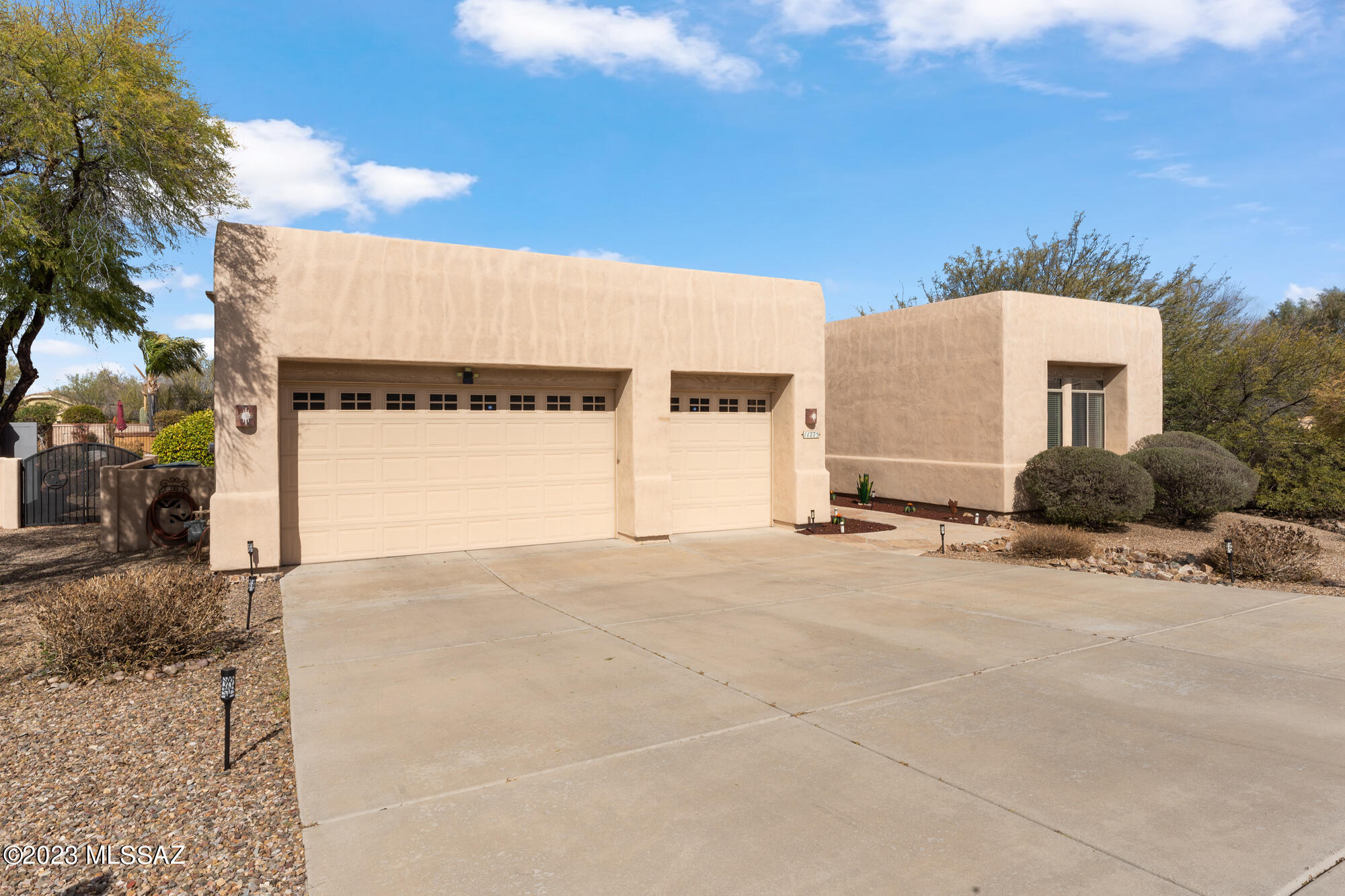 11775 North Copper Ridge Place Tucson, AZ 85737 - Photo 2 of 35