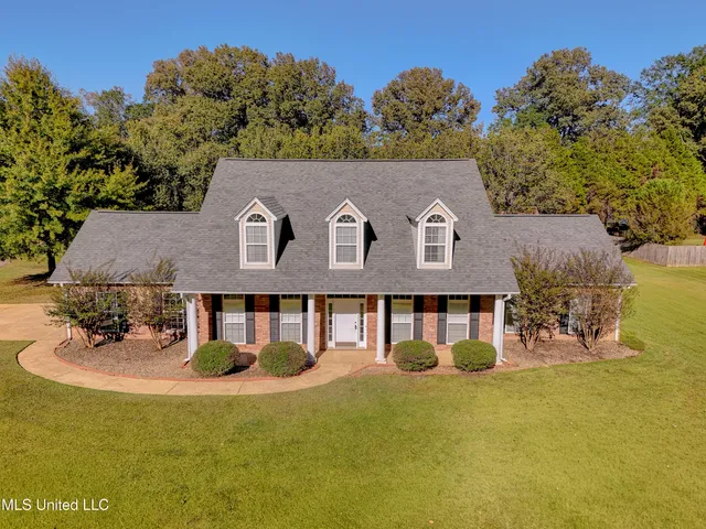 $345,000 | 30 Birkdale Circle, Vicksburg, MS 39183