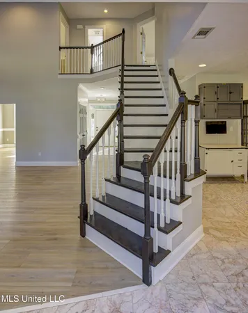 $345,000 | 30 Birkdale Circle, Vicksburg, MS 39183