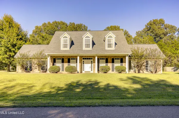 $345,000 | 30 Birkdale Circle, Vicksburg, MS 39183
