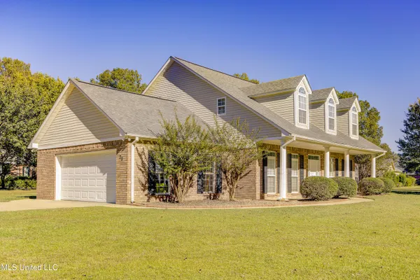 $345,000 | 30 Birkdale Circle, Vicksburg, MS 39183
