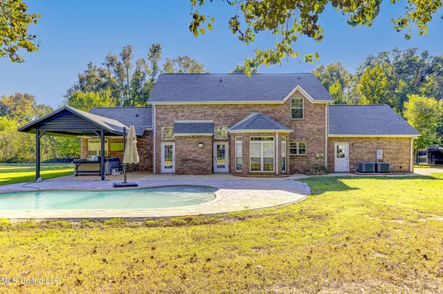 $345,000 | 30 Birkdale Circle, Vicksburg, MS 39183