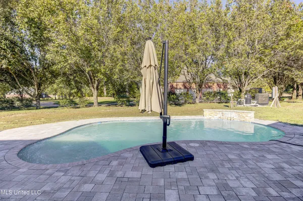 $345,000 | 30 Birkdale Circle, Vicksburg, MS 39183