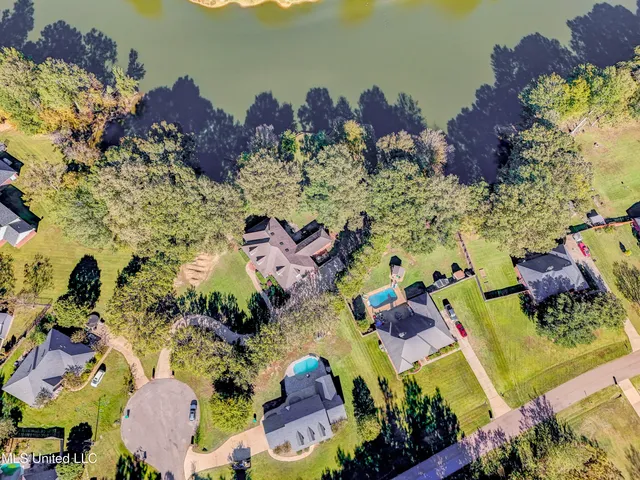 $345,000 | 30 Birkdale Circle, Vicksburg, MS 39183