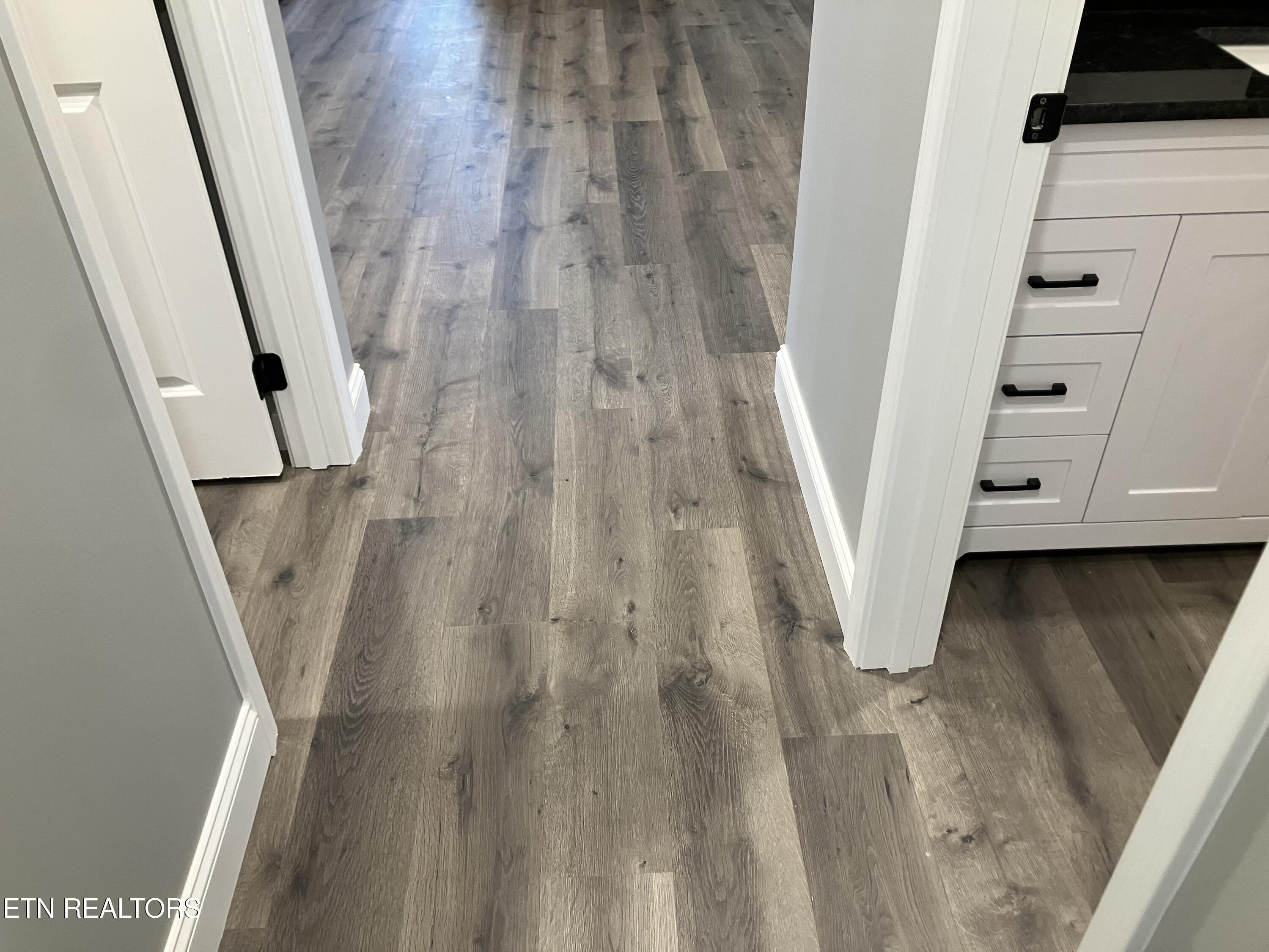 198 Signet Lane Maynardville, TN 37807 - Photo 11 of 35 IMG_5660