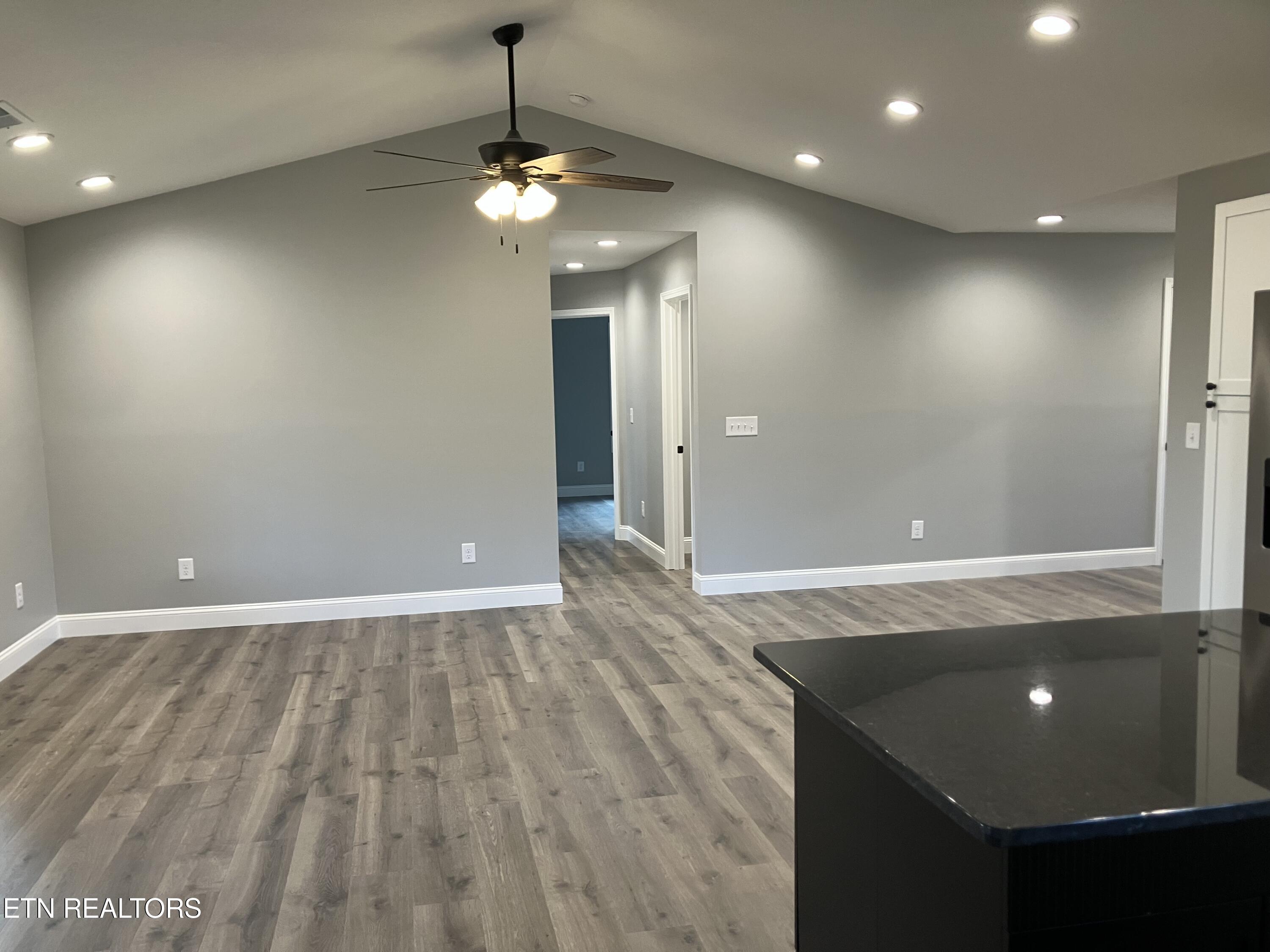 198 Signet Lane Maynardville, TN 37807 - Photo 23 of 35 IMG_5652